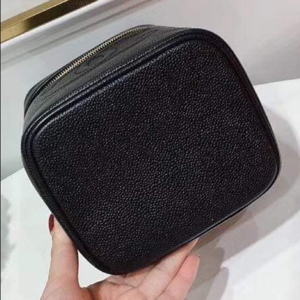 💓Sold💓Chanel Vintage Black Caviar Vanity Case - Picture 3 of 16